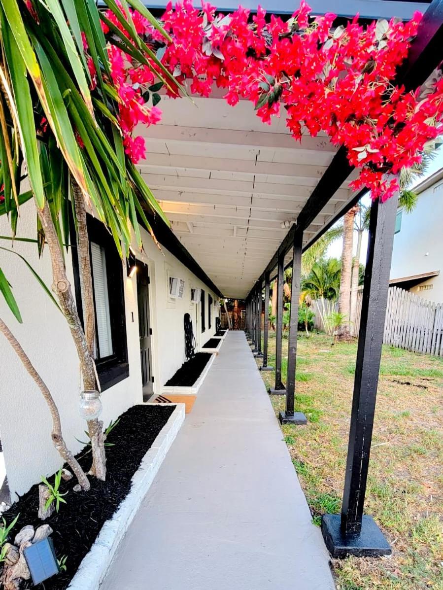 Beach Bungalows By The Sea 3 Cocoa Beach Esterno foto